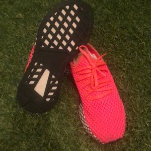 comfortable good for running and other athletics